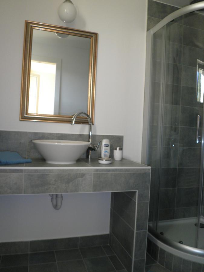 Le Debarcadere Apartment Saint Sulpice  Exterior photo